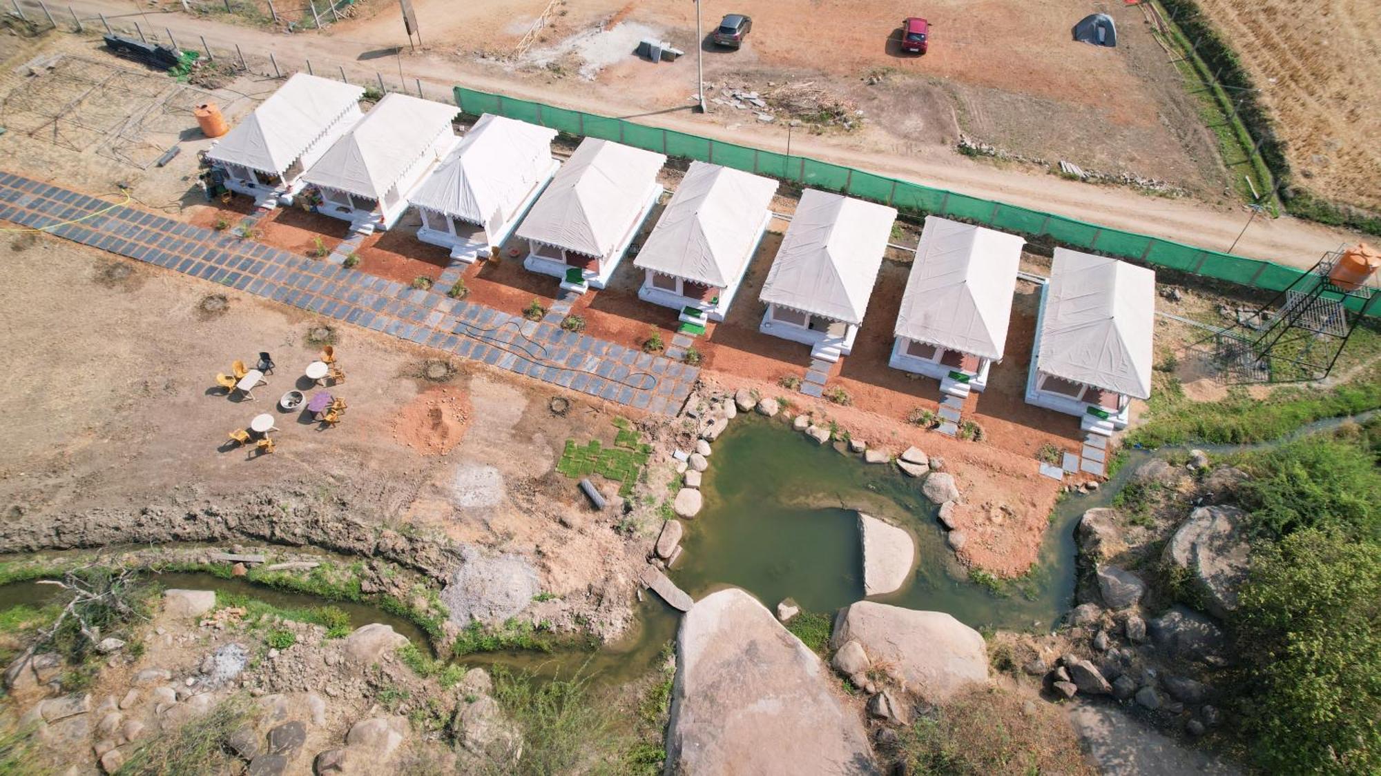 Murali Guesthouse האמפי מראה חיצוני תמונה