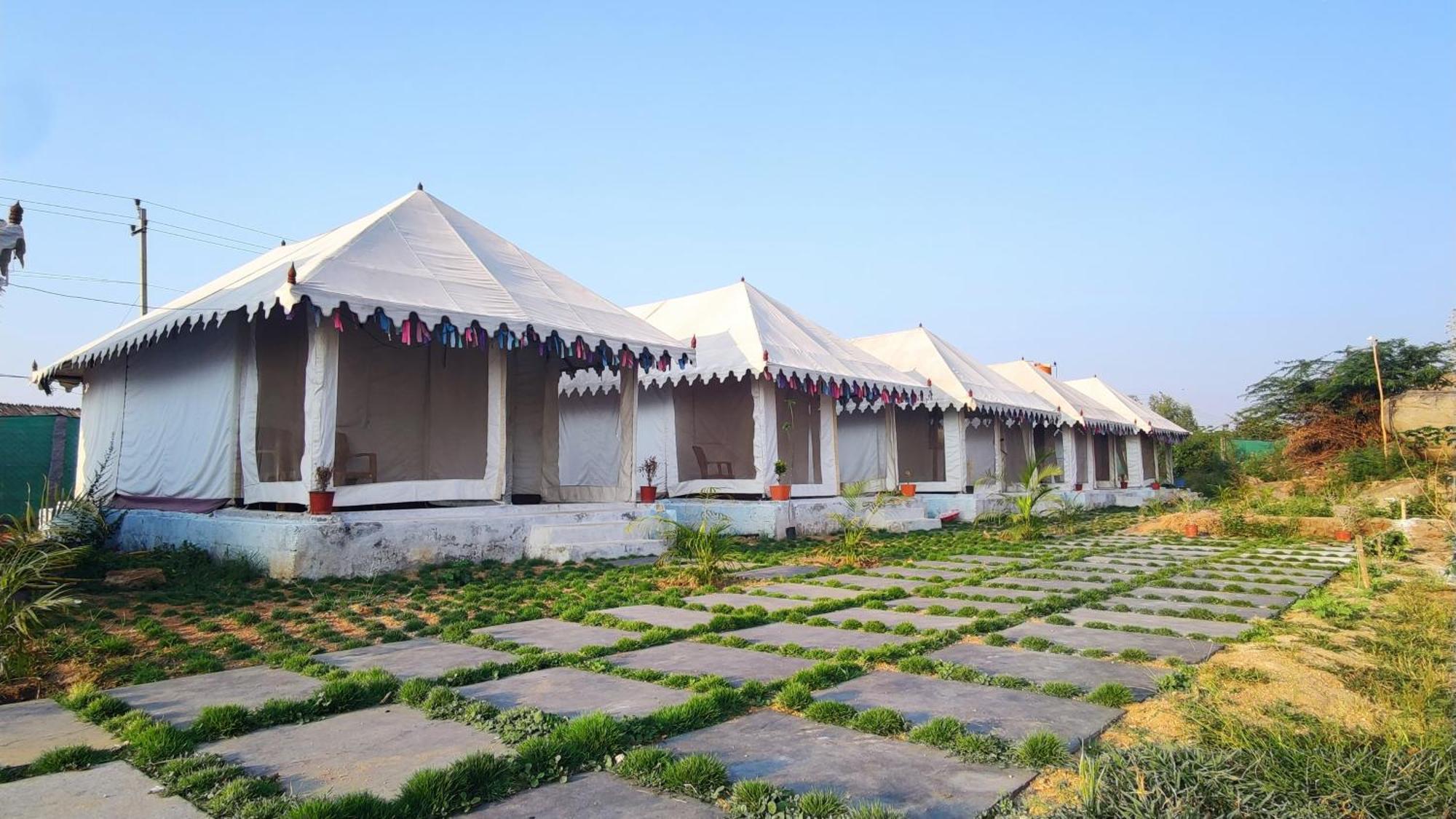 Murali Guesthouse האמפי מראה חיצוני תמונה