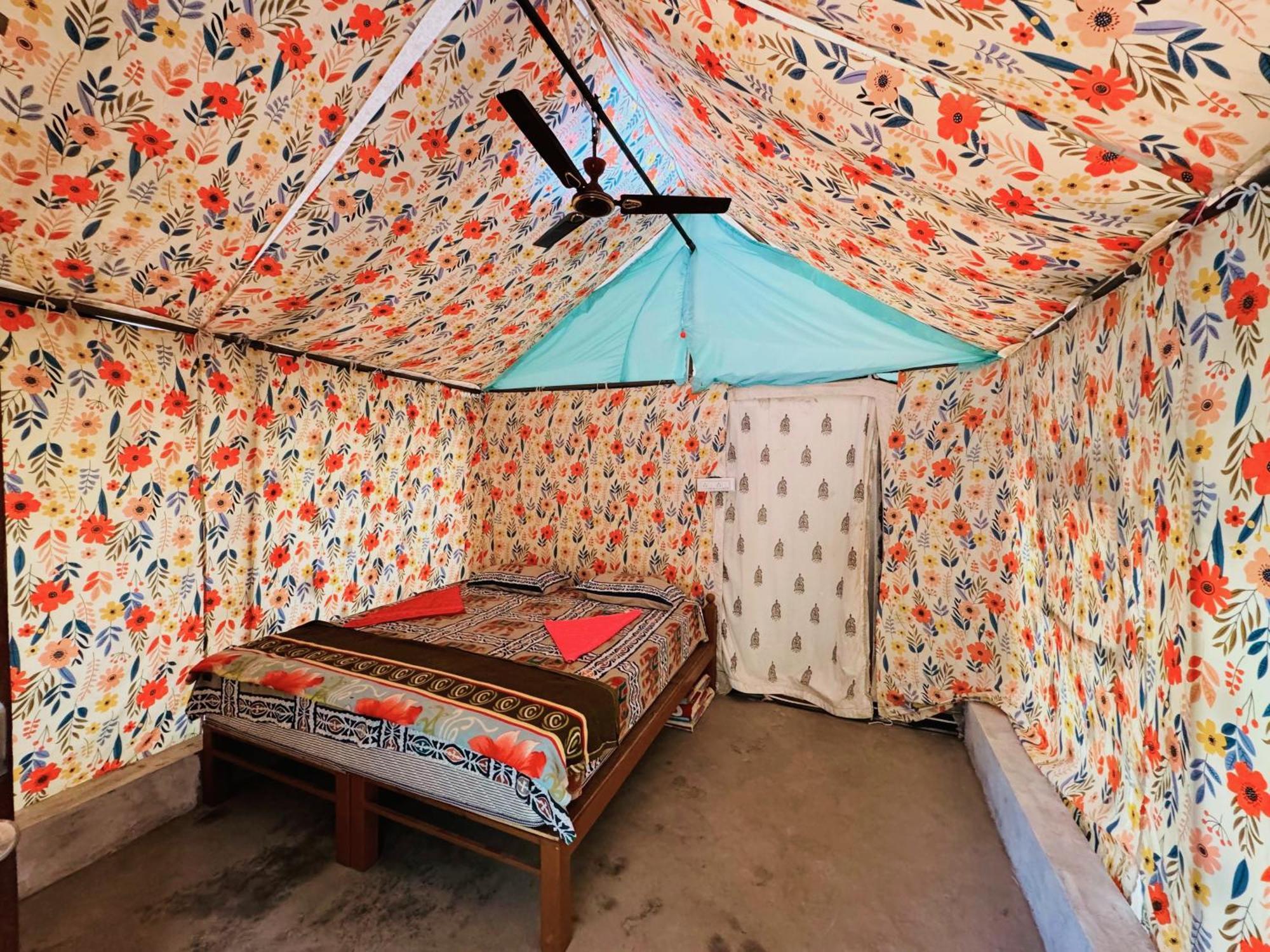Murali Guesthouse האמפי מראה חיצוני תמונה
