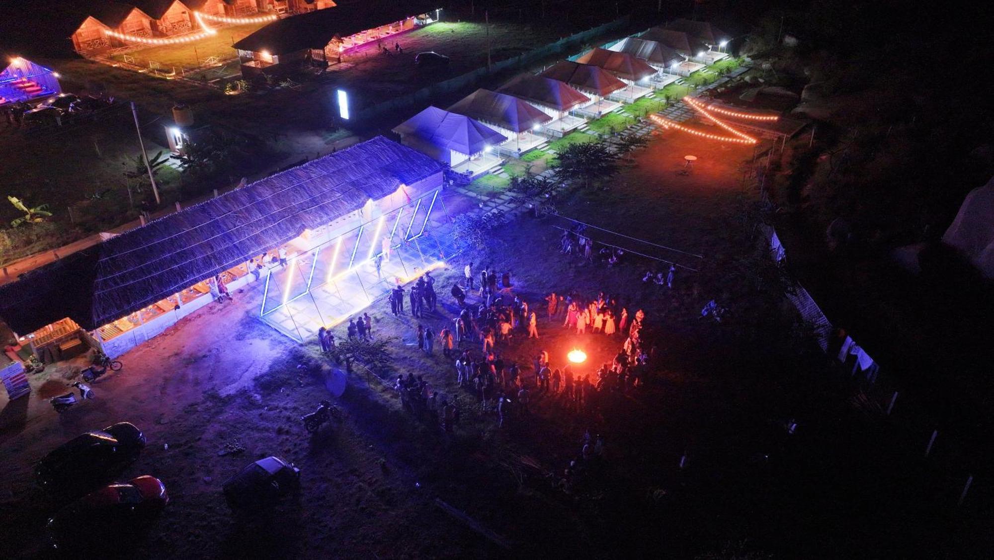 Murali Guesthouse האמפי מראה חיצוני תמונה
